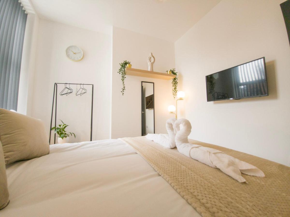 Principality Suites; Three Bed By Property Promise Cardiff Buitenkant foto